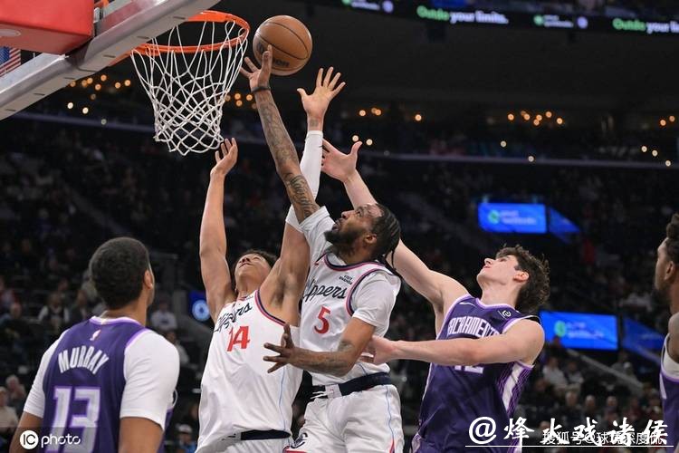 哈登关键三分加防守,骑士逆转险胜掘金 哈登关键三分加防守,骑士逆转险胜掘金