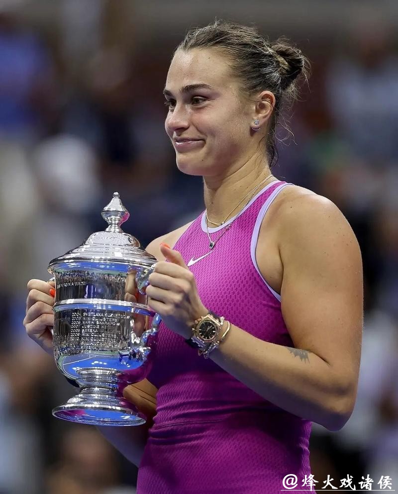 莱巴金娜2-0击败萨巴伦卡 首夺总决赛冠军