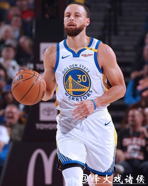 库里26+7+7里程悲 勇士不敌5连败猛龙近5战4负 库里26+7+7里程悲 勇士不敌5连败猛龙近5战4负