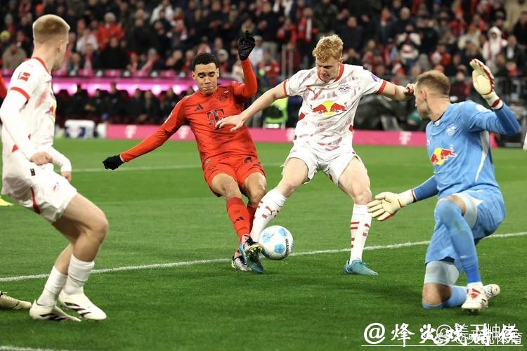 德甲-拜仁6-0胜霍村 比赛中断12分钟后聊天至结束 德甲-拜仁6-0胜霍村 比赛中断12分钟后聊天至结束